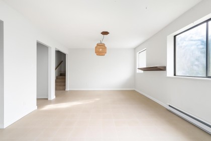 Photo 7 at 3003 Sunnyhurst Road, Lynn Valley, North Vancouver