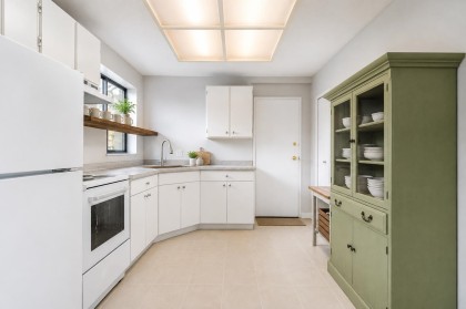 Photo 4 at 3003 Sunnyhurst Road, Lynn Valley, North Vancouver