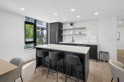 Photo 17 at 211 - 8398 Oak Street, Marpole, Vancouver West