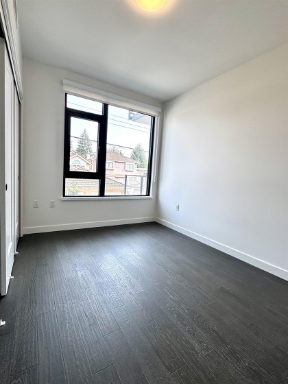 Photo 5 at 211 - 8398 Oak Street, Marpole, Vancouver West