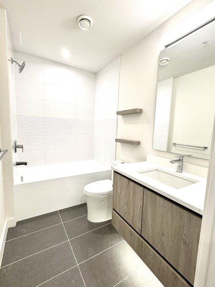 Photo 11 at 211 - 8398 Oak Street, Marpole, Vancouver West