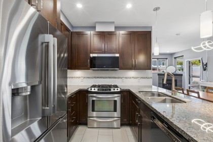 Photo 10 at 303 - 116 W 23rd Street, Central Lonsdale, North Vancouver