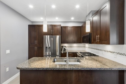 Photo 8 at 303 - 116 W 23rd Street, Central Lonsdale, North Vancouver