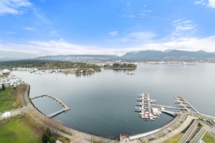 Photo 2 at 1701 - 277 Thurlow Street, Coal Harbour, Vancouver West