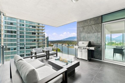 Photo 14 at 1701 - 277 Thurlow Street, Coal Harbour, Vancouver West