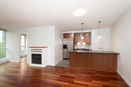 Photo 16 at 507 - 1189 Melville Street, Coal Harbour, Vancouver West