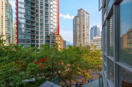 Photo 7 at 507 - 1189 Melville Street, Coal Harbour, Vancouver West
