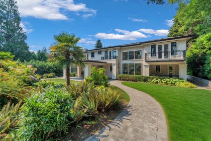 Photo 17 at 920 3rd Street, Cedardale, West Vancouver