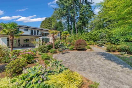 Photo 15 at 920 3rd Street, Cedardale, West Vancouver