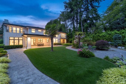 Photo 4 at 920 3rd Street, Cedardale, West Vancouver