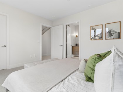 Photo 17 at 2 - 3058 W 34th Avenue, MacKenzie Heights, Vancouver West