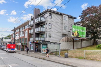 Photo 1 at 301 - 3788 W 10th Avenue, Point Grey, Vancouver West