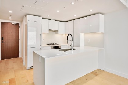 Photo 12 at 807 - 135 E 13th Street, Central Lonsdale, North Vancouver