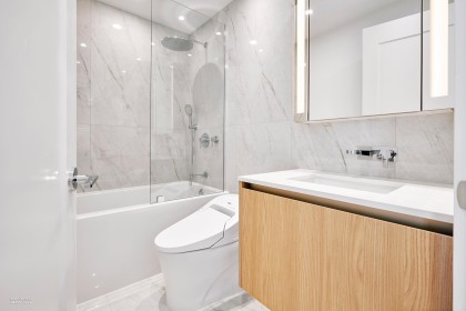 Photo 3 at 807 - 135 E 13th Street, Central Lonsdale, North Vancouver