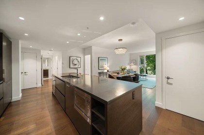 Photo 12 at 702 - 7228 Adera Street, South Granville, Vancouver West