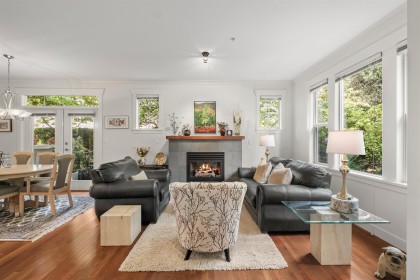 Photo 2 at 261 E Queens Road, Upper Lonsdale, North Vancouver