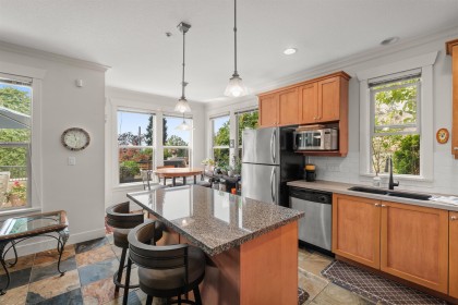 Photo 6 at 261 E Queens Road, Upper Lonsdale, North Vancouver