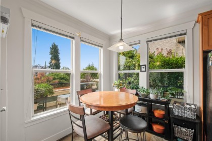 Photo 7 at 261 E Queens Road, Upper Lonsdale, North Vancouver