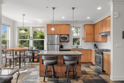 Photo 5 at 261 E Queens Road, Upper Lonsdale, North Vancouver