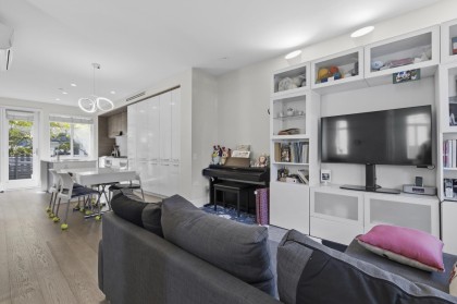 Photo 3 at 276 W 62nd Avenue, Marpole, Vancouver West