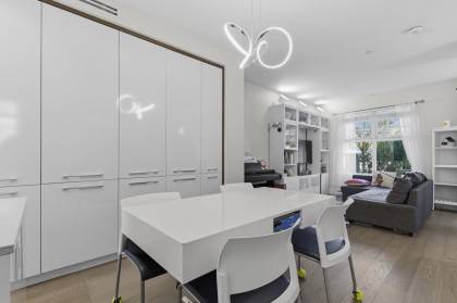 Photo 5 at 276 W 62nd Avenue, Marpole, Vancouver West