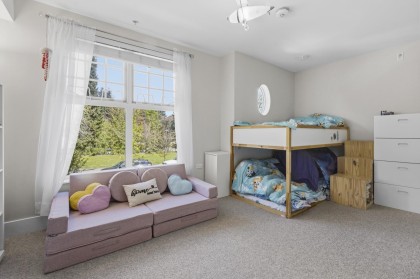 Photo 9 at 276 W 62nd Avenue, Marpole, Vancouver West