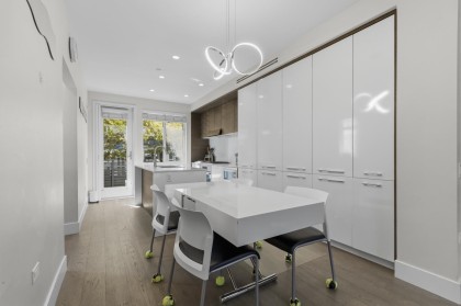 Photo 4 at 276 W 62nd Avenue, Marpole, Vancouver West