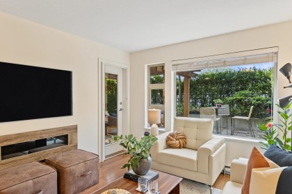Photo 5 at 210 - 1677 Lloyd Avenue, Pemberton NV, North Vancouver