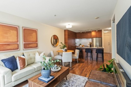 Photo 4 at 210 - 1677 Lloyd Avenue, Pemberton NV, North Vancouver