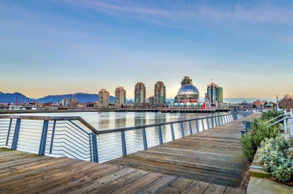 Photo 3 at 38 Athletes Way, False Creek, Vancouver West