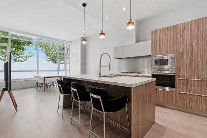 Photo 10 at 38 Athletes Way, False Creek, Vancouver West