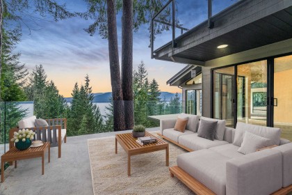 Photo 2 at 470 Timbertop Drive, Lions Bay, West Vancouver