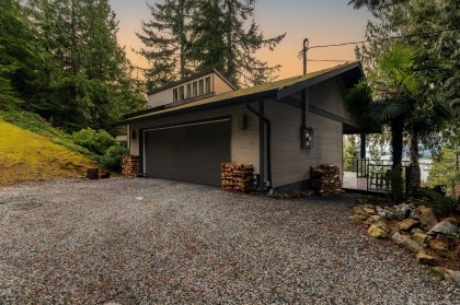 Photo 10 at 470 Timbertop Drive, Lions Bay, West Vancouver