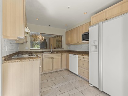 Photo 16 at 412 - 618 W 45th Avenue, Oakridge VW, Vancouver West