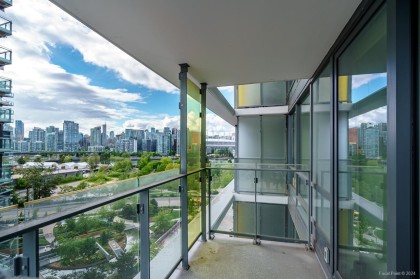 Photo 5 at 1008 - 1788 Columbia Street, False Creek, Vancouver West