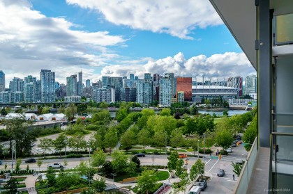 Photo 9 at 1008 - 1788 Columbia Street, False Creek, Vancouver West
