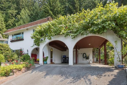Photo 2 at 704 Maurelle Court, Canyon Heights NV, North Vancouver