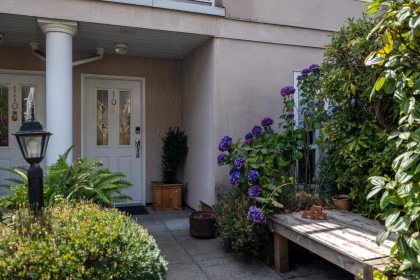 Photo 2 at 109 - 225 E 6th Street, Lower Lonsdale, North Vancouver