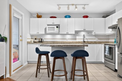 Photo 11 at 109 - 225 E 6th Street, Lower Lonsdale, North Vancouver
