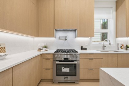 Photo 13 at 1 - 3708 W 18th Avenue, Dunbar, Vancouver West