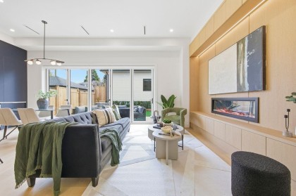 Photo 3 at 2 - 3708 W 18th Avenue, Dunbar, Vancouver West