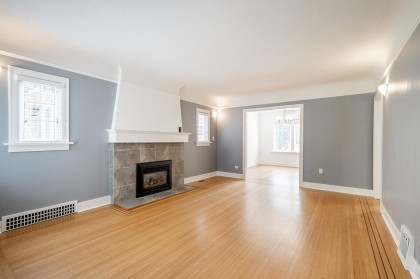 Photo 3 at 242 W 21st Avenue, Cambie, Vancouver West