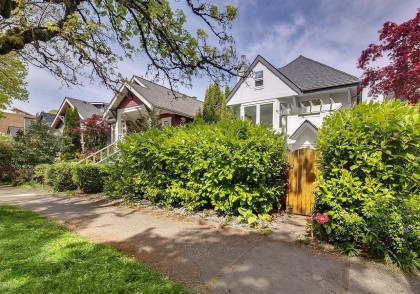 Photo 2 at 2977 W 6th Avenue, Kitsilano, Vancouver West