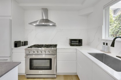 Photo 22 at 2977 W 6th Avenue, Kitsilano, Vancouver West