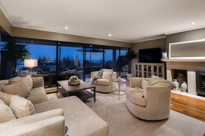 Photo 3 at 14 - 2246 Folkestone Way, Panorama Village, West Vancouver