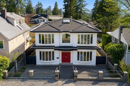 Photo 1 at 213 W 28th Street, Upper Lonsdale, North Vancouver