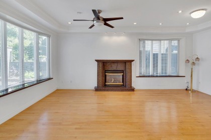 Photo 5 at 213 W 28th Street, Upper Lonsdale, North Vancouver