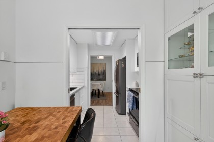 Photo 13 at 201 - 2668 Ash Street, Fairview VW, Vancouver West