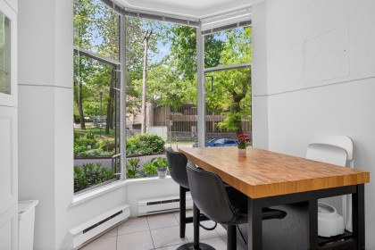 Photo 12 at 201 - 2668 Ash Street, Fairview VW, Vancouver West