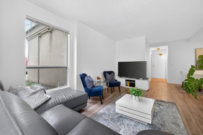 Photo 5 at 201 - 2668 Ash Street, Fairview VW, Vancouver West